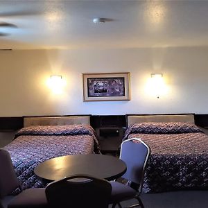 2 Full Beds